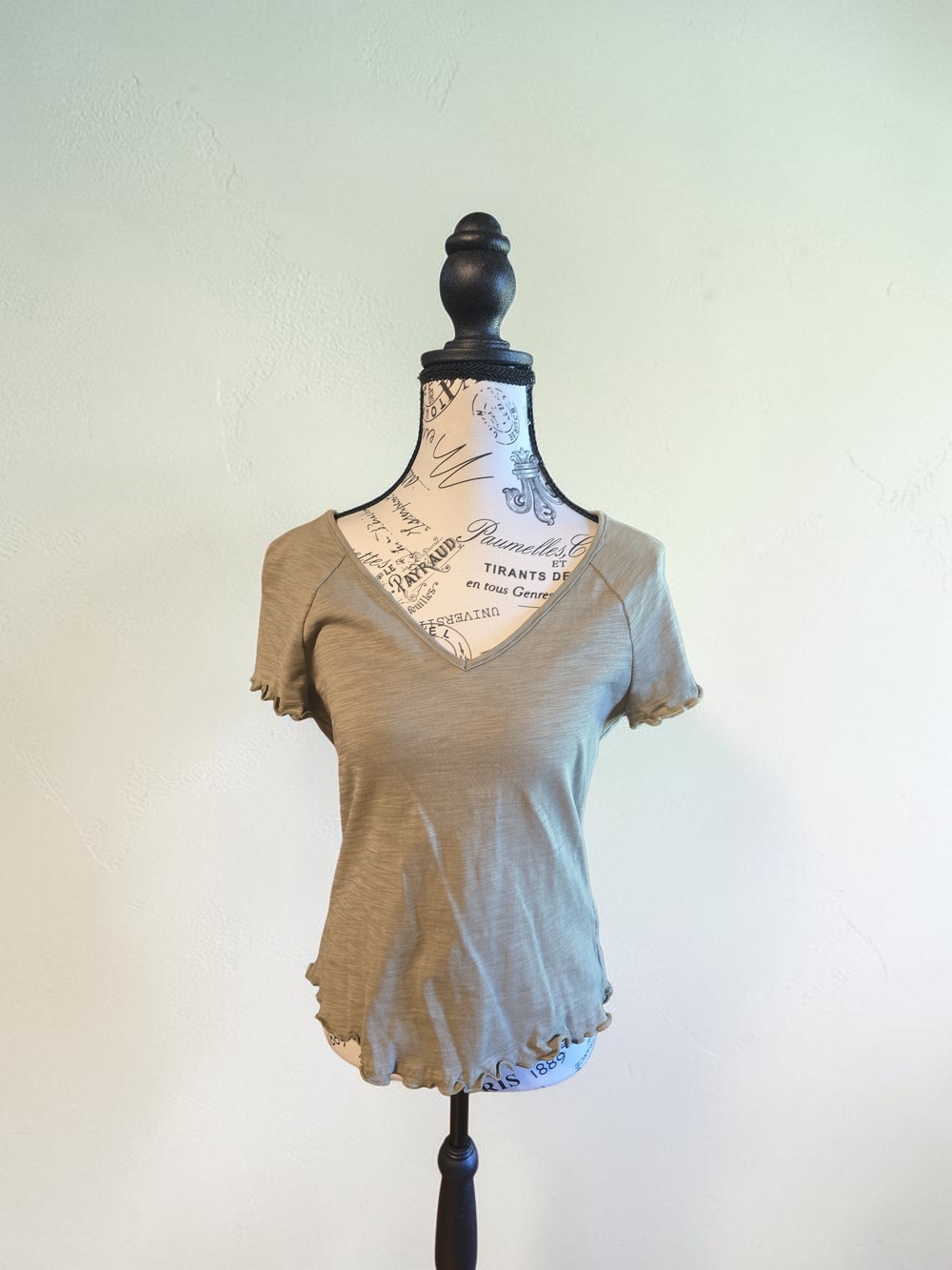 2 SHEIN Short Sleeve Tops in Olive‎ Green And Blue